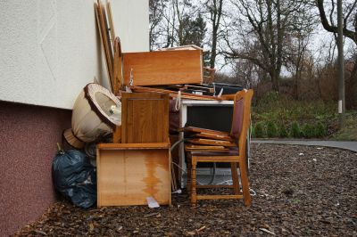 Outdoor Furniture Disposal in Roseville, CA